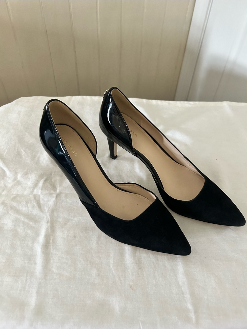 Cole Haan Rendon Black Suede/Patent Leather d’Orsay Heels/Size 9B/ Worn Once!